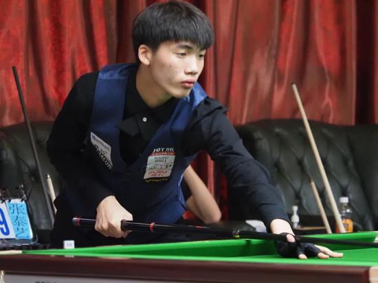 姆巴佩与 姆巴佩与